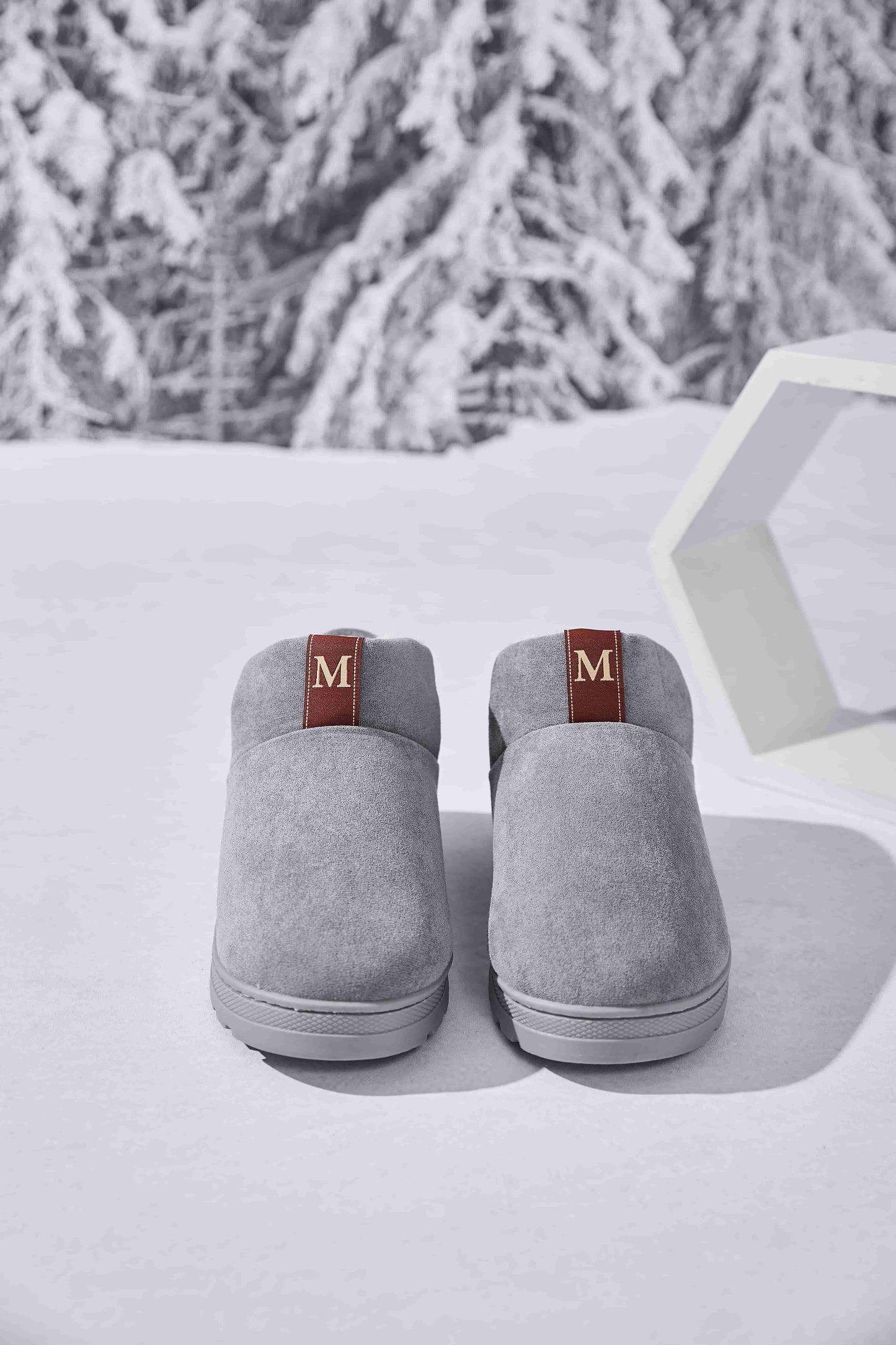 Letter M Suede Round Toe Slippers