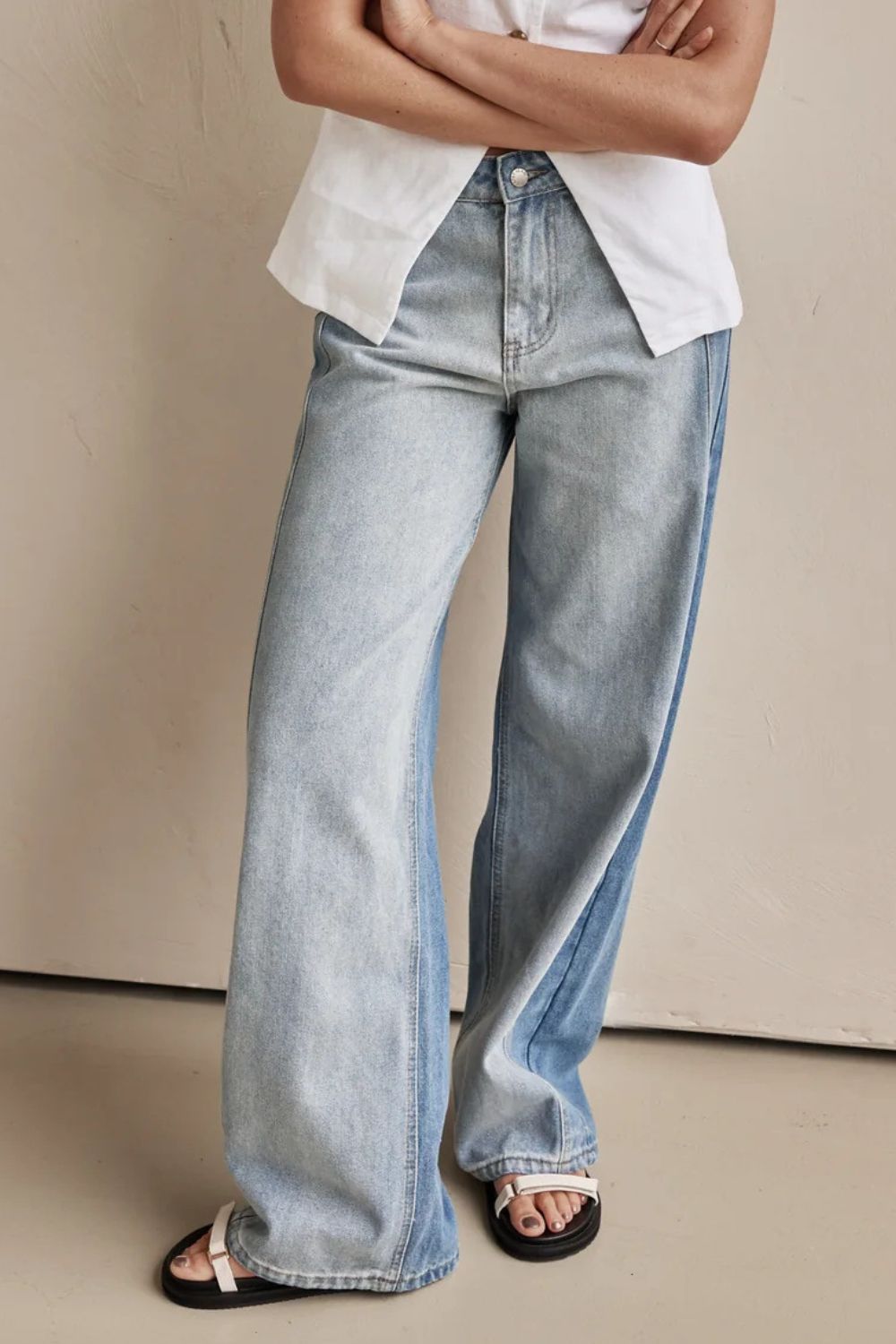 Two-Toned Wide Leg Relaxed Fit Jeans