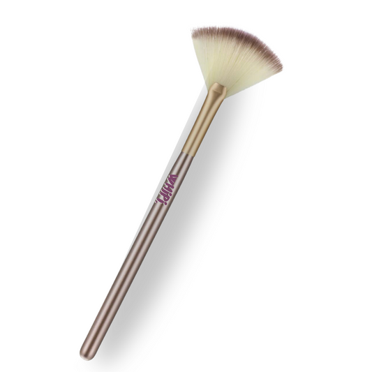 Falling For Growth Mask Fan Brush