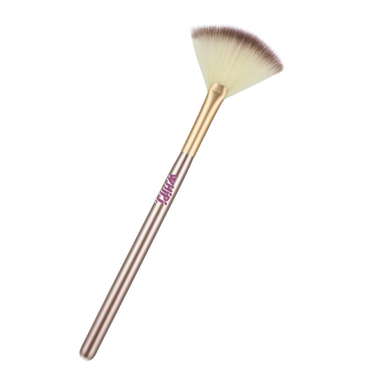 Falling For Growth Mask Fan Brush