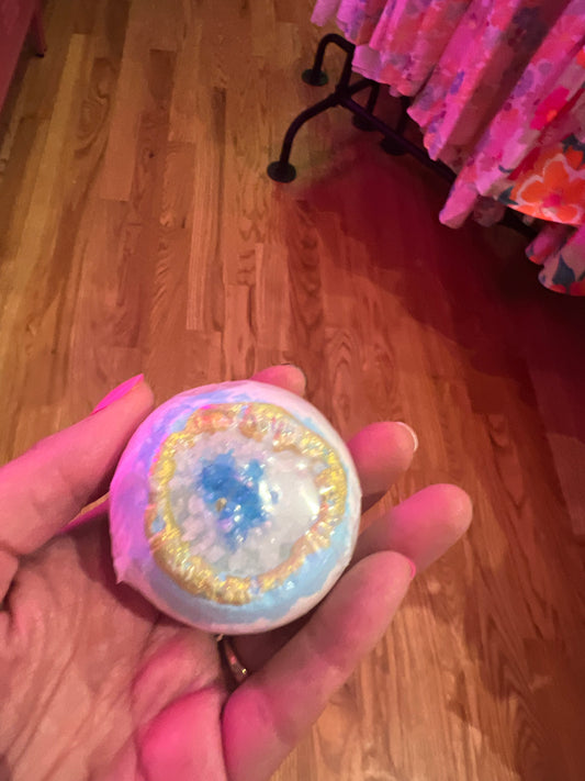 Geode bath bomb