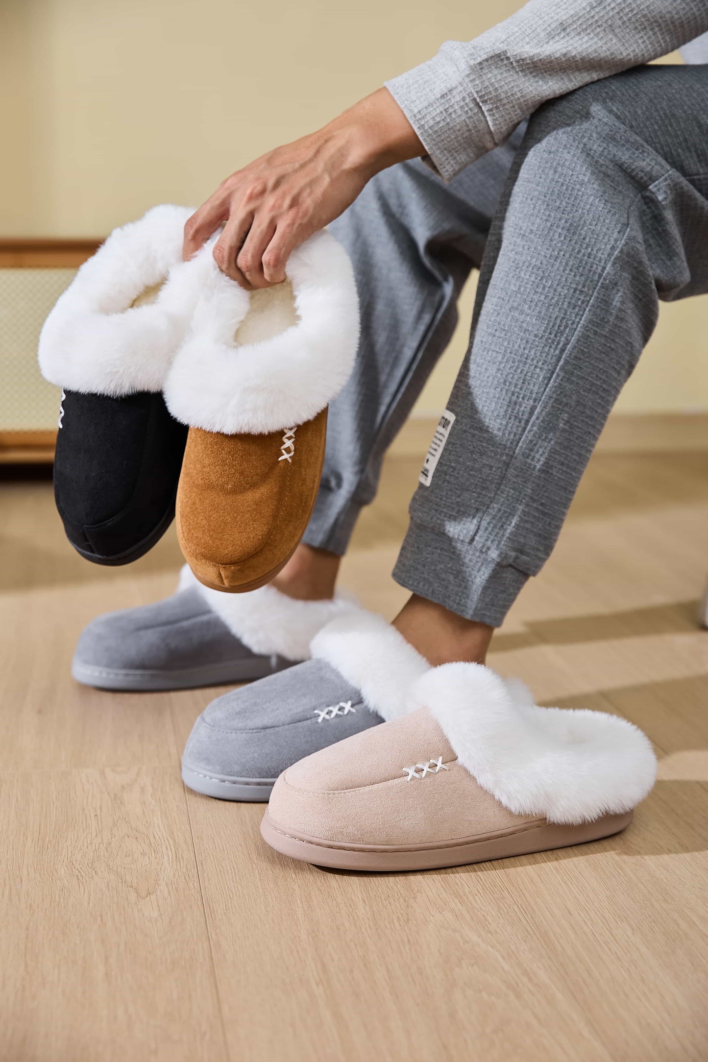 Fluff Trim Round Toe Flat Slippers