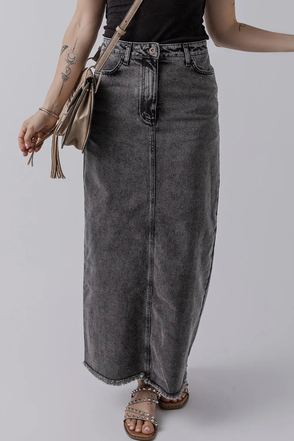 Raw Hem Midi Denim Skirt with Pockets