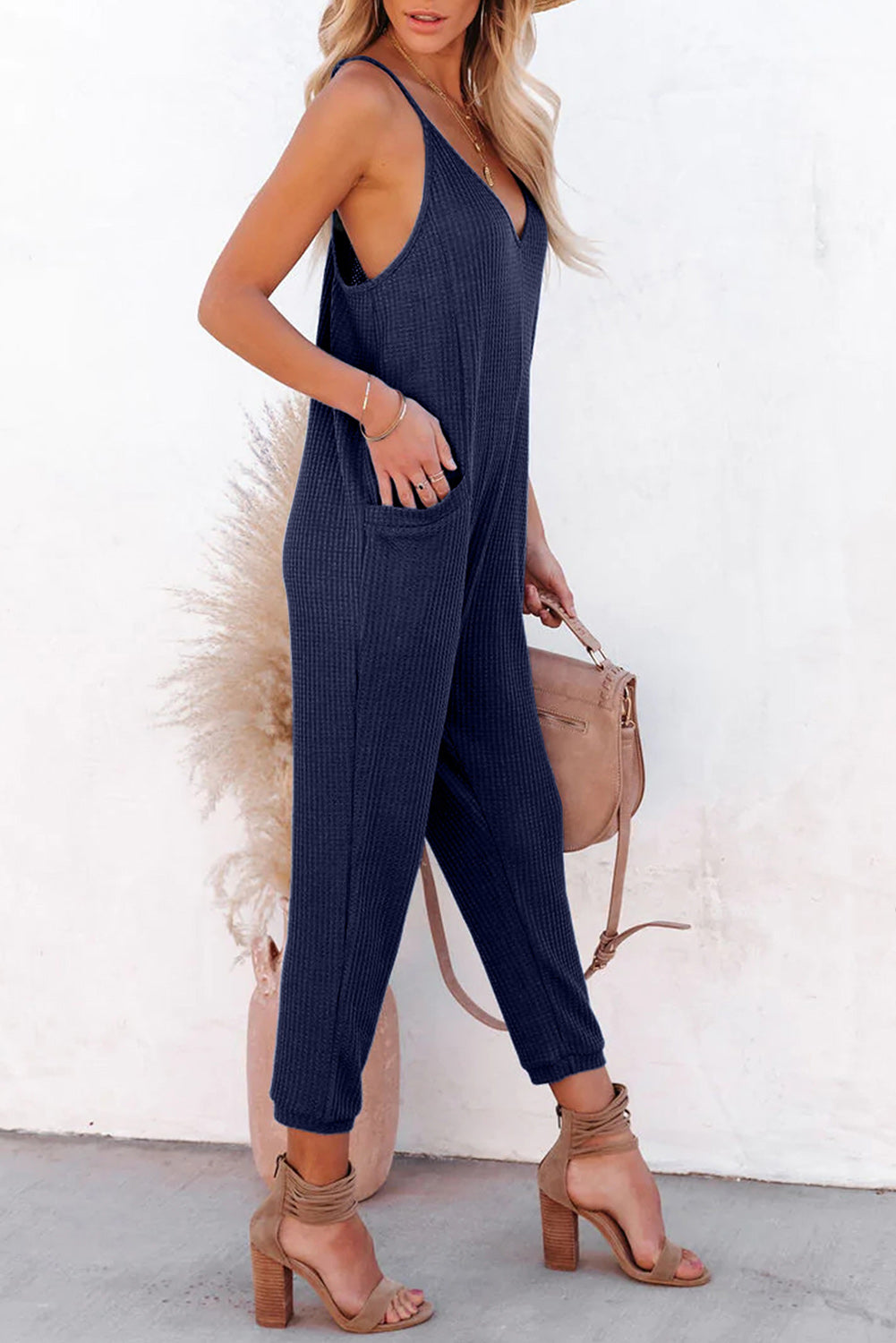 Textured Sleeveless V-Neck Pocketed Casual Jumpsuit